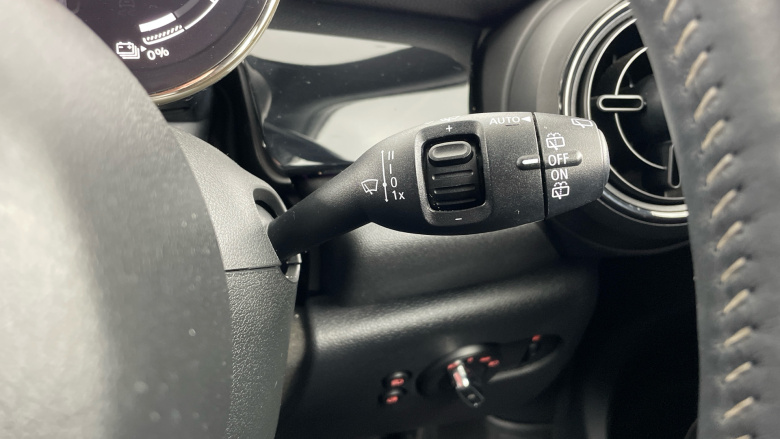 MINI Hatchback 135kW Cooper S Level 3 33kWh 3dr Auto Electric Hatchback